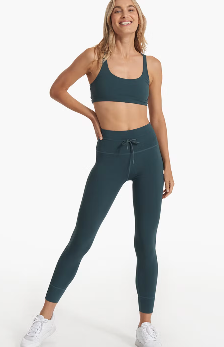 vuori Daily Leggings curated on LTK  Everyday casual outfits, Outfits with  leggings, Leggings fashion