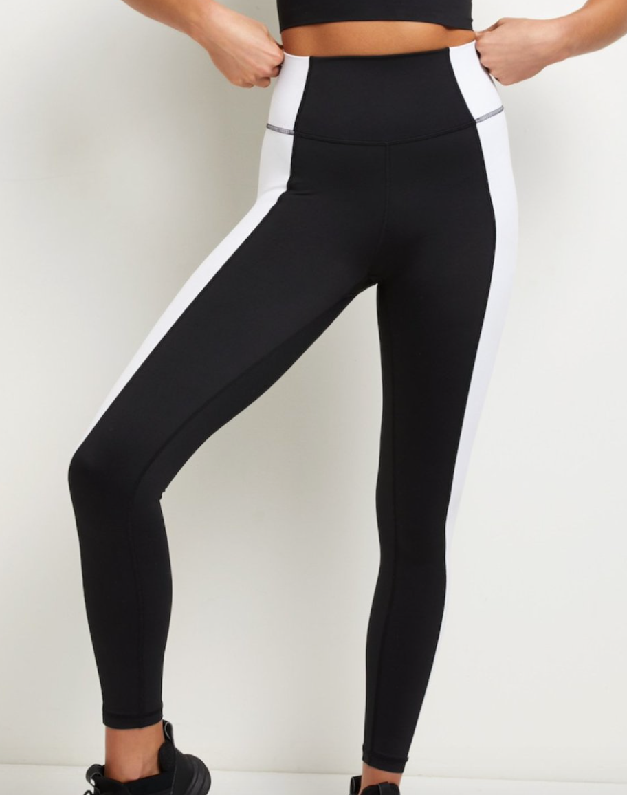 Full view of the All Fenix Gigi 7/8 Legging