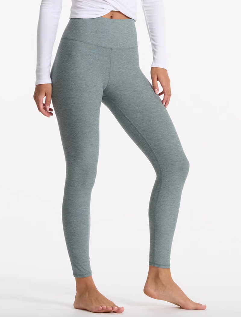 Clean Elevation Legging